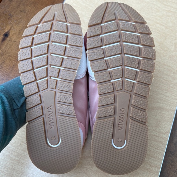 Vivaia Satin Luxe Allegro Sneaker In Pink/ White EU 36 US 6 - Picture 7 of 16